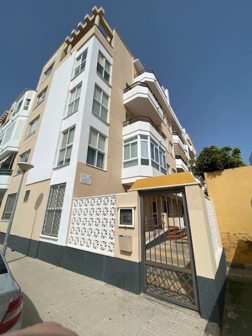 Apartamento A Unos Pasos De La Playa Rota Luaran gambar